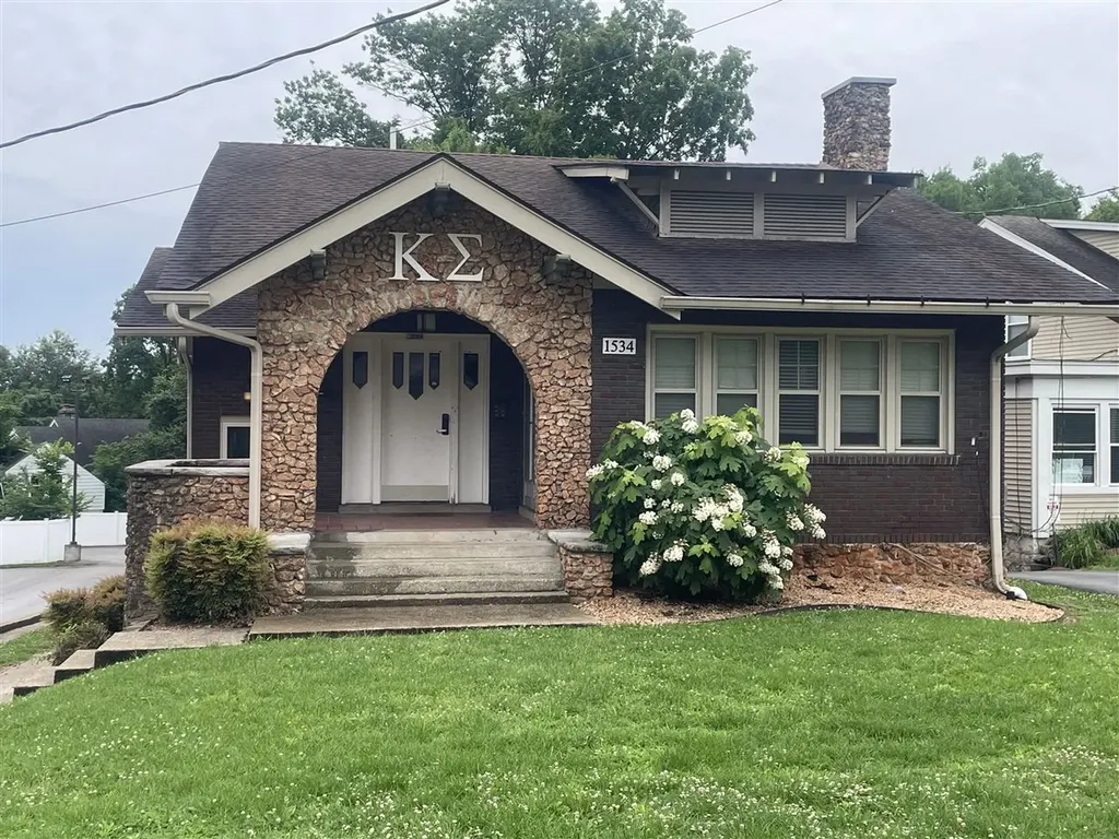 1534 Chestnut Street Bowling Green KY 42101