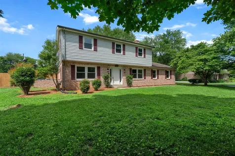 757 Dunbarton Avenue Bowling Green KY 42104