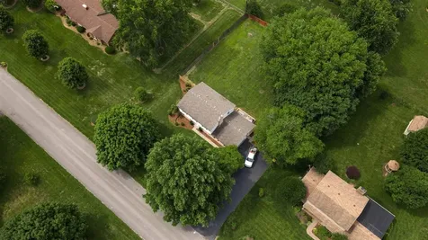 757 Dunbarton Avenue Bowling Green KY 42104