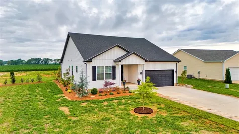801 Victoria Way Franklin KY 42134