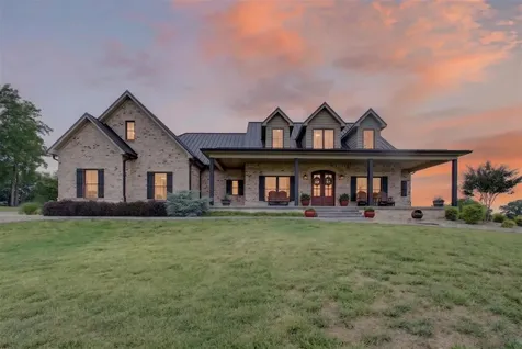 1224 Clifton Church Road Scottsville KY 42164