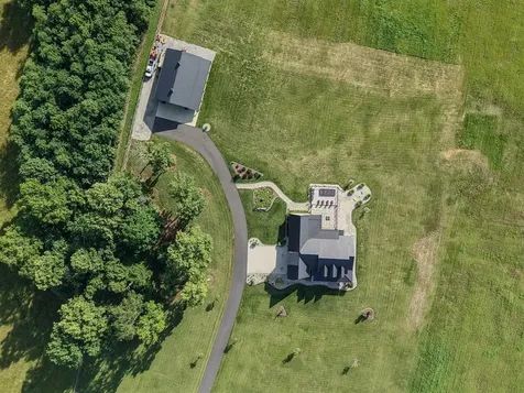 1224 Clifton Church Road Scottsville KY 42164