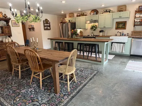 5331 Deer Lick Road Lewisburg KY 42256