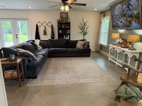 5331 Deer Lick Road Lewisburg KY 42256