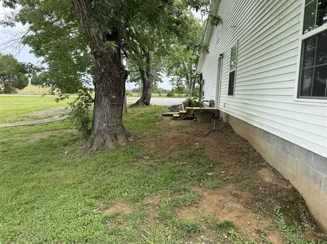 5331 Deer Lick Road Lewisburg KY 42256
