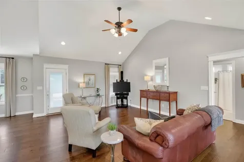 210 Claiborne Circle Franklin KY 42134