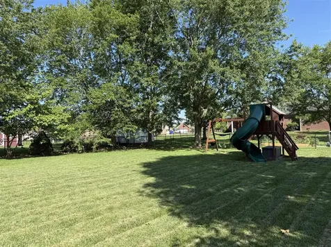 649 Summerlin Drive Bowling Green KY 42104