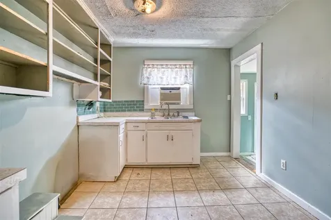 311 Wilson Avenue Auburn KY 42206