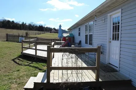1900 Garrett Hollow Road Bowling Green KY 42101