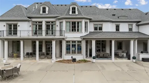 317 Village Way Bowling Green KY 42103