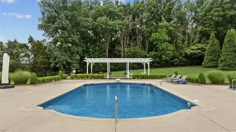 317 Village Way Bowling Green KY 42103