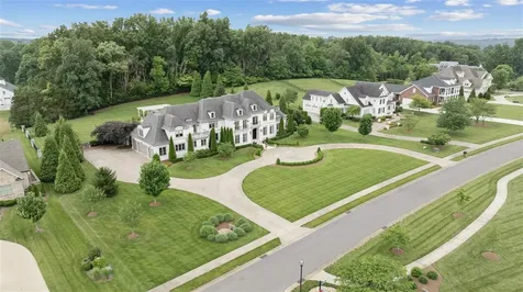 317 Village Way Bowling Green KY 42103