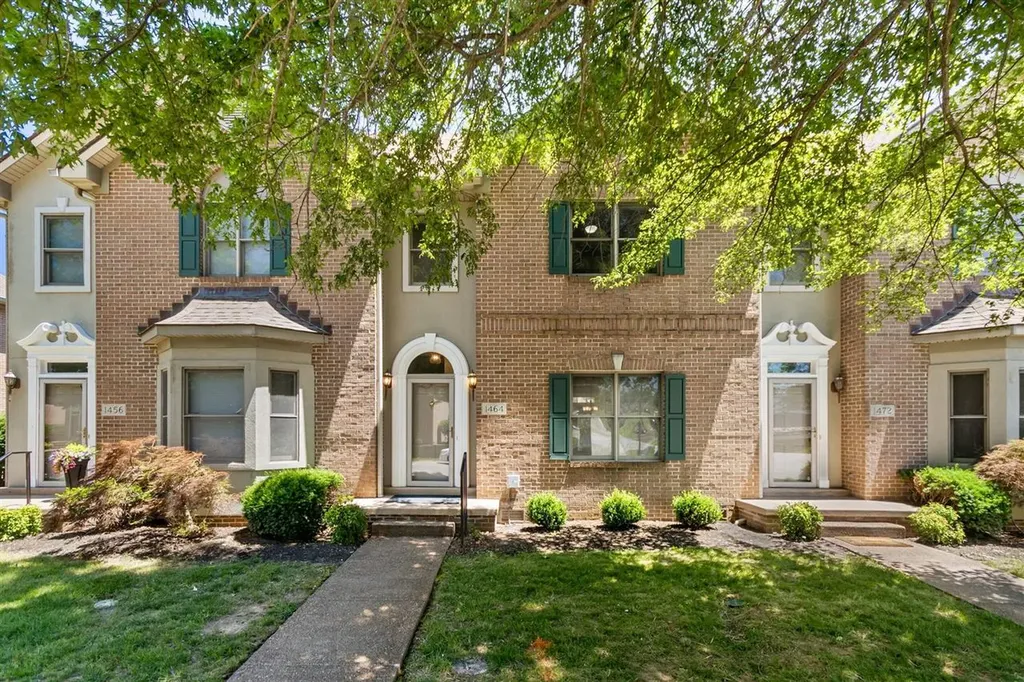 1464 Wind Ridge Avenue Bowling Green KY 42104