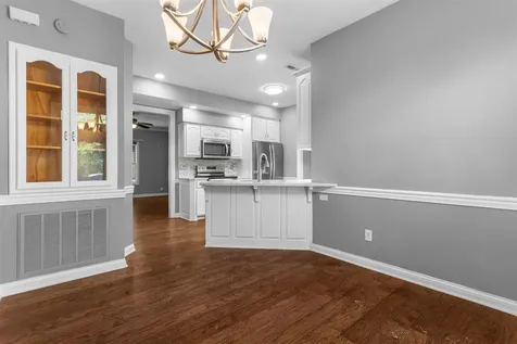 1464 Wind Ridge Avenue Bowling Green KY 42104