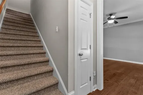 1464 Wind Ridge Avenue Bowling Green KY 42104