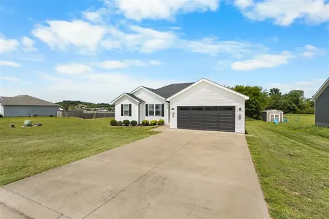 345 Deluth Drive Bowling Green KY 42101