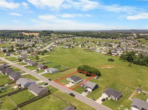 345 Deluth Drive Bowling Green KY 42101