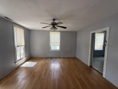 640 E 14th Avenue Bowling Green KY 42101