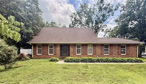 1513 Sherwood Drive Bowling Green KY 42103