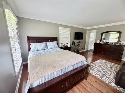 1513 Sherwood Drive Bowling Green KY 42103