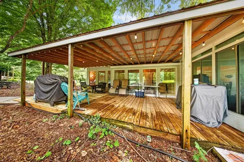 5061 Clarksville Road Russellville KY 42276