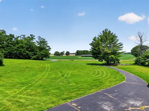 5061 Clarksville Road Russellville KY 42276