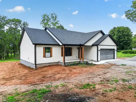 2871 Dennis Corinth Road Auburn KY 42206
