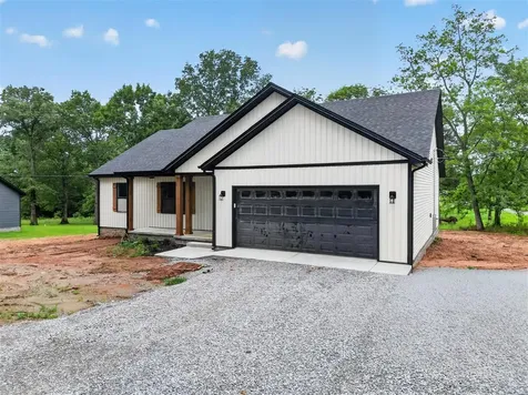 2871 Dennis Corinth Road Auburn KY 42206