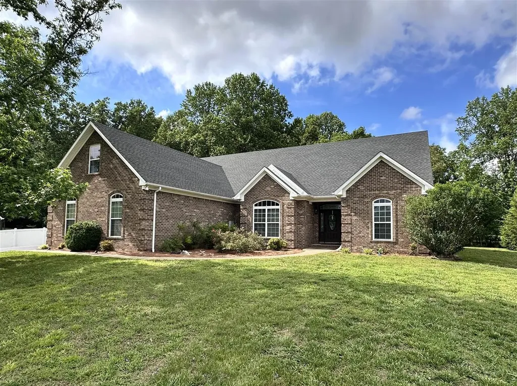 240 Cross Creek Court Alvaton KY 42122
