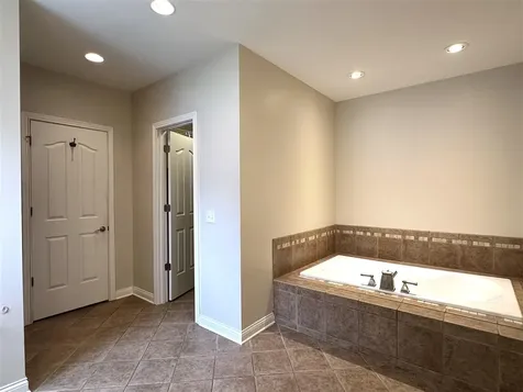 240 Cross Creek Court Alvaton KY 42122