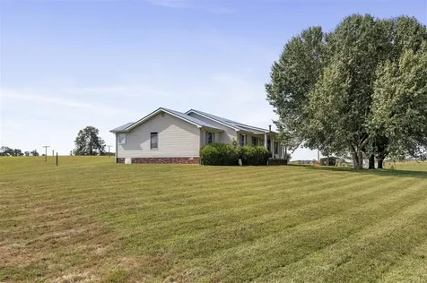 253 Boiling Springs Road Munfordville KY 42765
