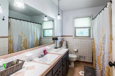615 Wakefield Street Bowling Green KY 42103