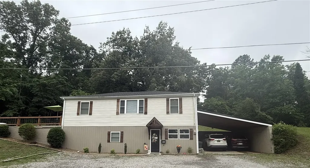 223 N Cherry Street Greenville KY 42345