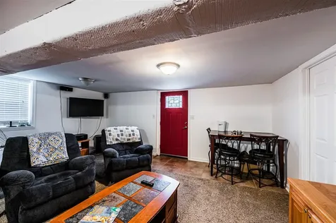 1113 Hays Pondsville Road Smiths Grove KY 42171