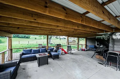 1113 Hays Pondsville Road Smiths Grove KY 42171