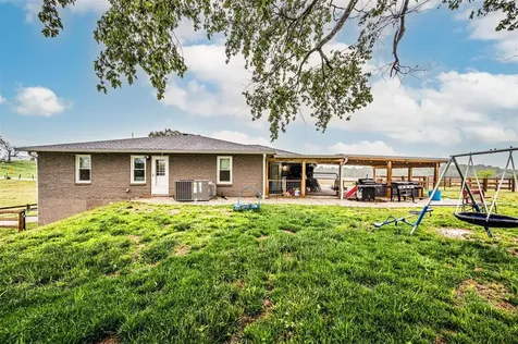 1113 Hays Pondsville Road Smiths Grove KY 42171