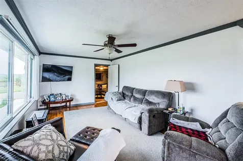 1113 Hays Pondsville Road Smiths Grove KY 42171