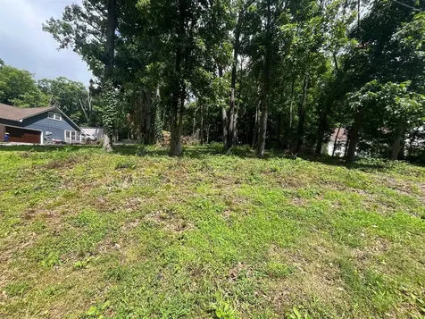 171 Windsor Circle Bowling Green KY 42101