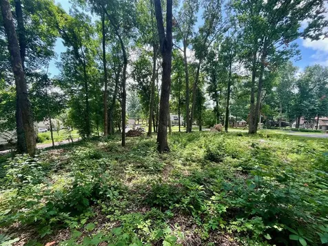 171 Windsor Circle Bowling Green KY 42101