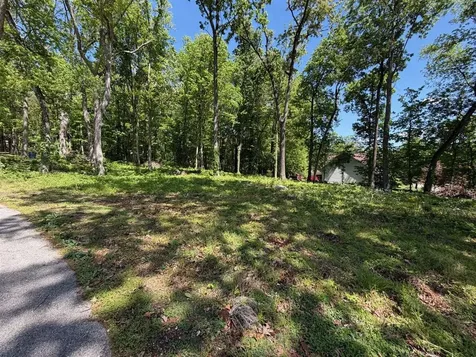 171 Windsor Circle Bowling Green KY 42101