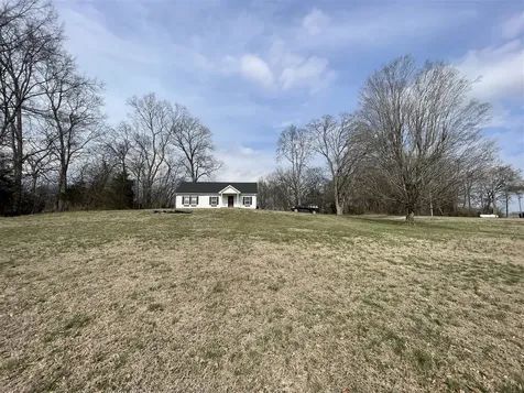 11990 Glasgow Road Smiths Grove KY 42171