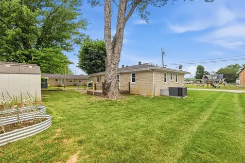 424 Church Alley Smiths Grove KY 42171