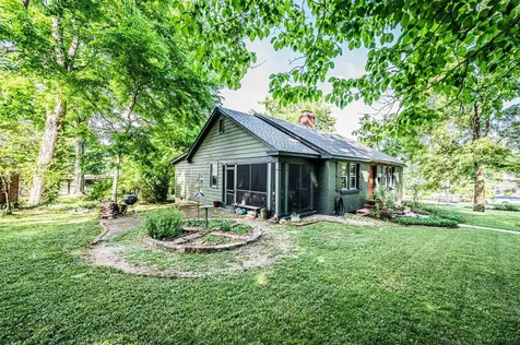 807 Edgewood Street Bowling Green KY 42101