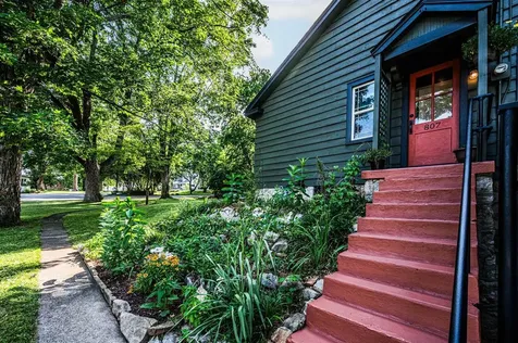 807 Edgewood Street Bowling Green KY 42101