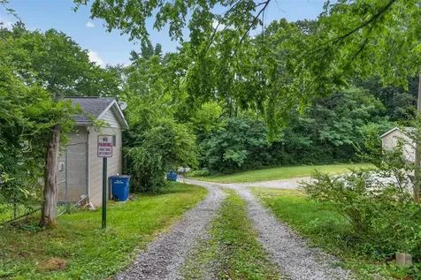424 Peters Street Central City KY 42330