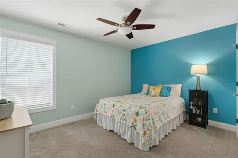 2045 Spring Lakes Circle Bowling Green KY 42104