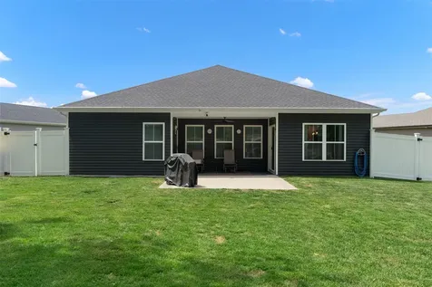 2045 Spring Lakes Circle Bowling Green KY 42104