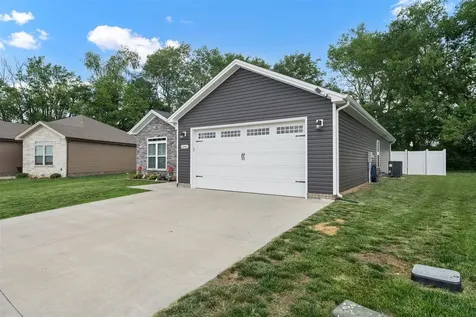 2045 Spring Lakes Circle Bowling Green KY 42104
