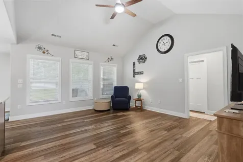 2045 Spring Lakes Circle Bowling Green KY 42104
