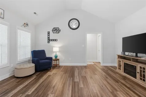 2045 Spring Lakes Circle Bowling Green KY 42104